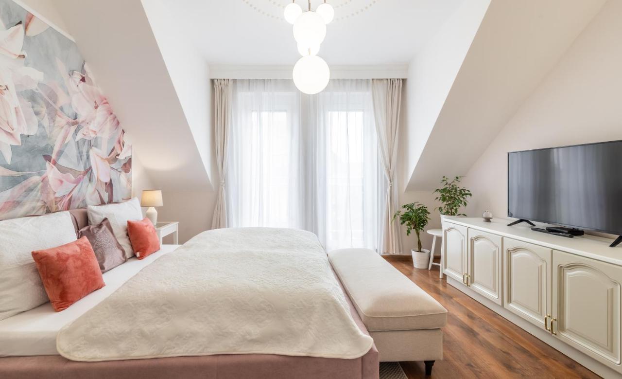 Monarchia Apartman Pearl Mosonmagyaróvár Eksteriør bilde