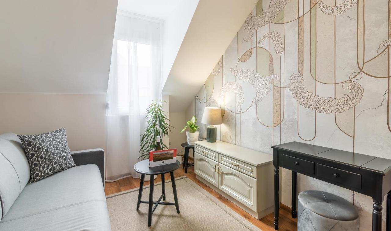 Monarchia Apartman Pearl Mosonmagyaróvár Eksteriør bilde