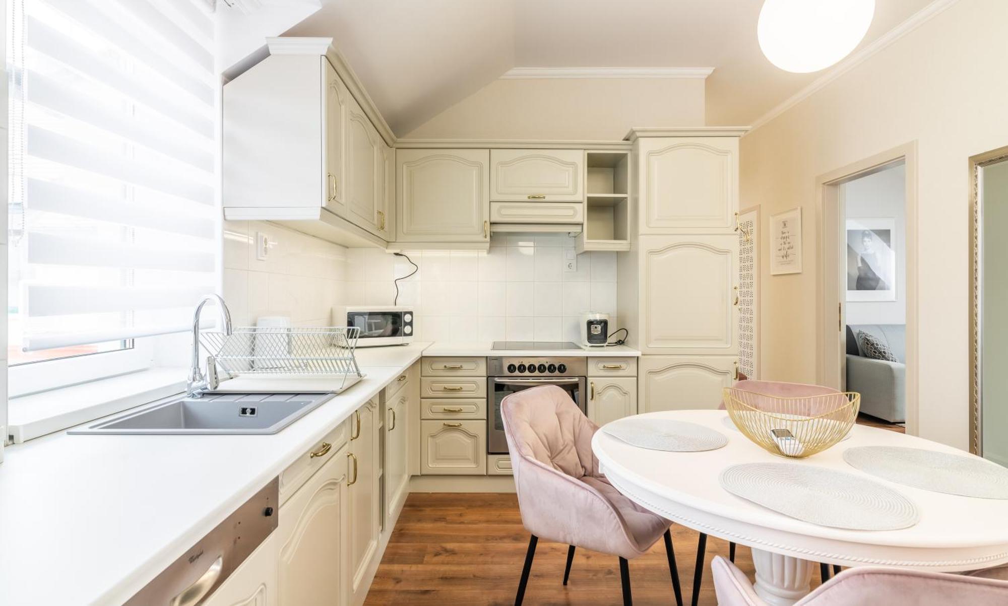 Monarchia Apartman Pearl Mosonmagyaróvár Eksteriør bilde